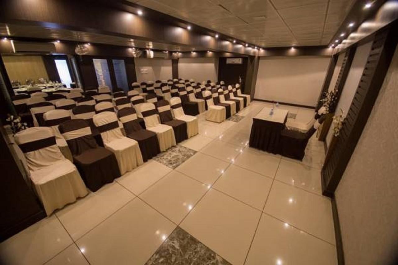 Anr Hotels Lucknow Ngoại thất bức ảnh